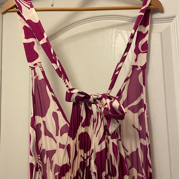MELLODAY Pleated Floral Satin Magenta and Cream Patterned Maxi Dress Size 1X NWT - Picture 8 of 15